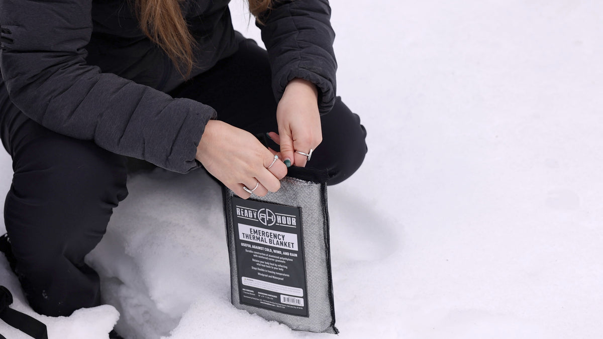 Large Deluxe Thermal Blanket 50" x 79" by Ready Hour