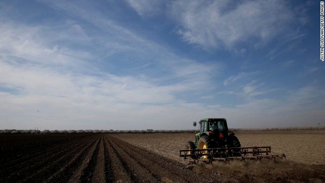 Justin Sullivan_Getty Images_Almond Farmer_CA Drought
