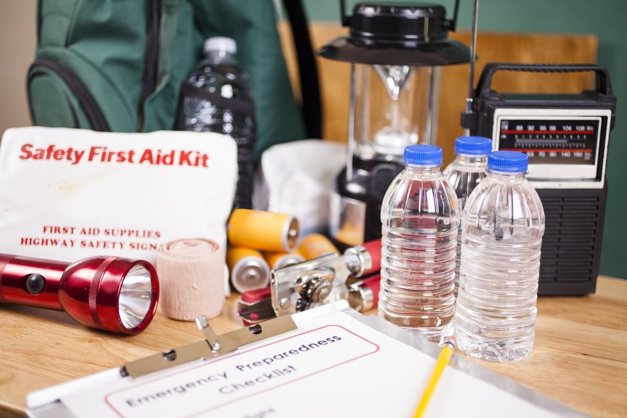 Emergency Essentials What Should I Put In My Family Emergency Kit? – Be Prepared - Emergency ...