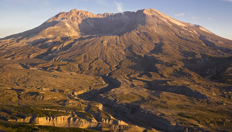 Mount St. Helens Recharging, Earthquake Swarms Shake the Area - Be Prepared - Emergency Essentials